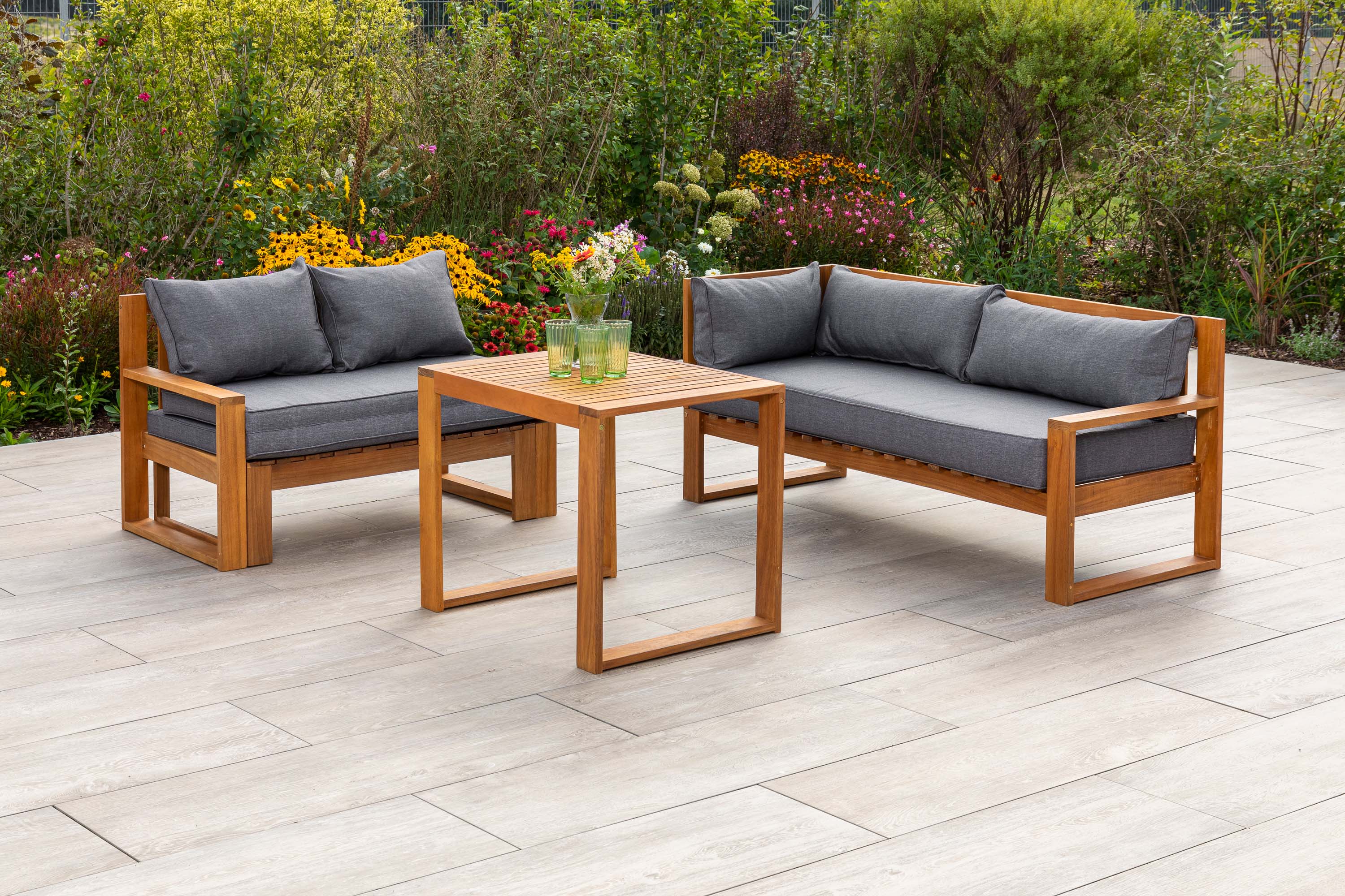 Merida Garteneckset, ausziehbare Sitzbank, inkl. Auflagen, Tisch 80 x 60 cm Merida Garteneckset, ausziehbare Sitzbank, inkl. Auflagen, Tisch 80 x 60 cm