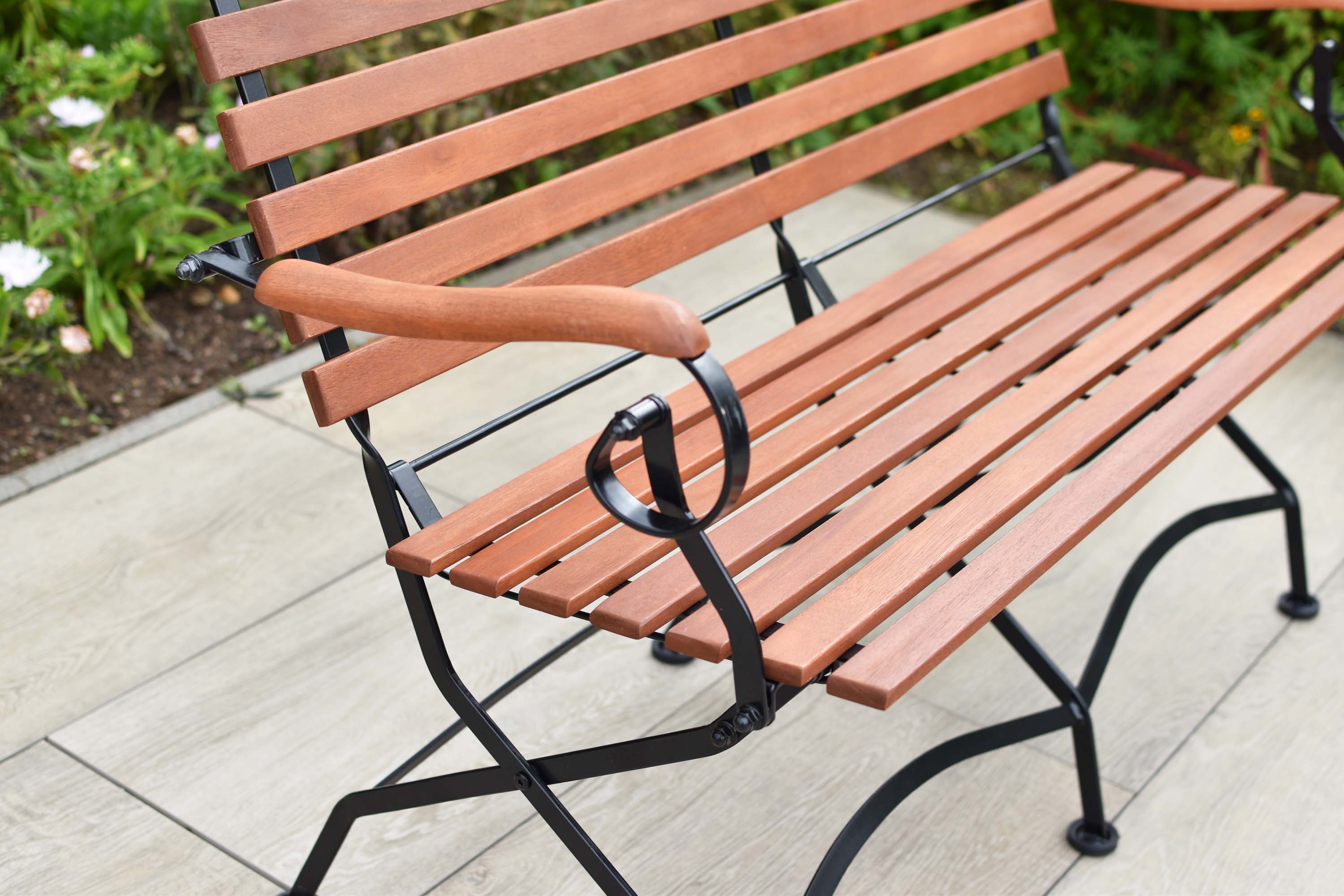 Schlossgarten Gartenmöbel Set 4tlg., 2 Klappsessel, Klappbank, Klapptisch 140 x 90cm, Flachstahl/Eukalyptus