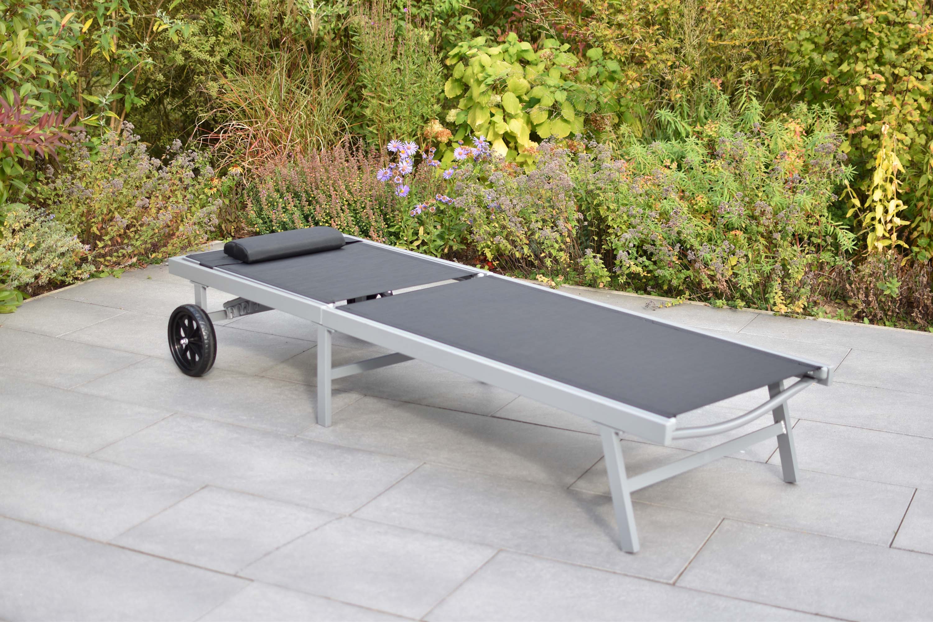 Tessin Liege mit Kopfkissen, schwarz Tessin Liege mit Kopfkissen, schwarz