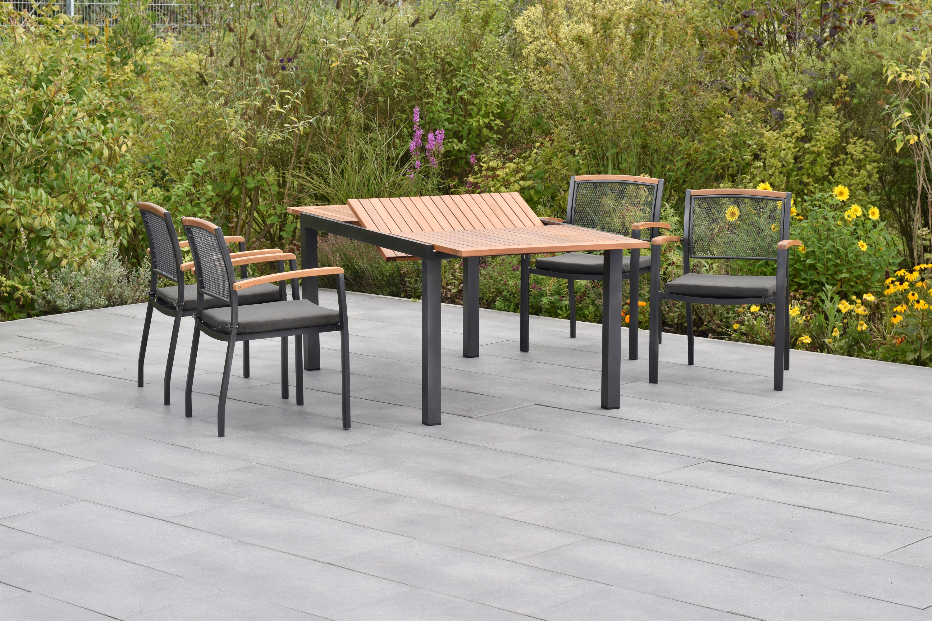 Tilos Set 9tlg., 4 Stapelsessel, 4 Auflagen, Ausziehtisch 150 (200) x 90 cm