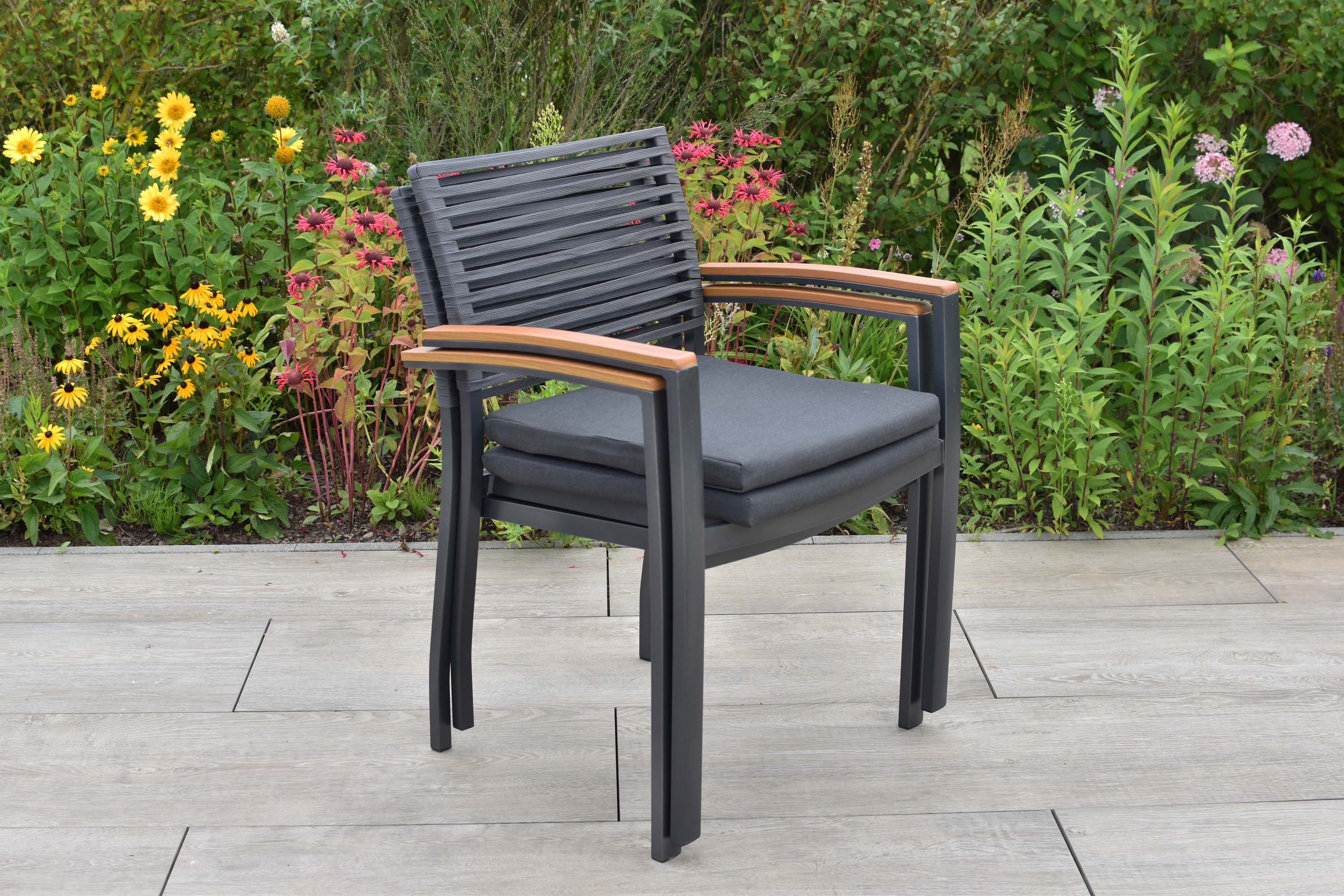 Parella Gartensessel, stapelbar, 2er Set Parella Gartensessel, stapelbar, 2er Set