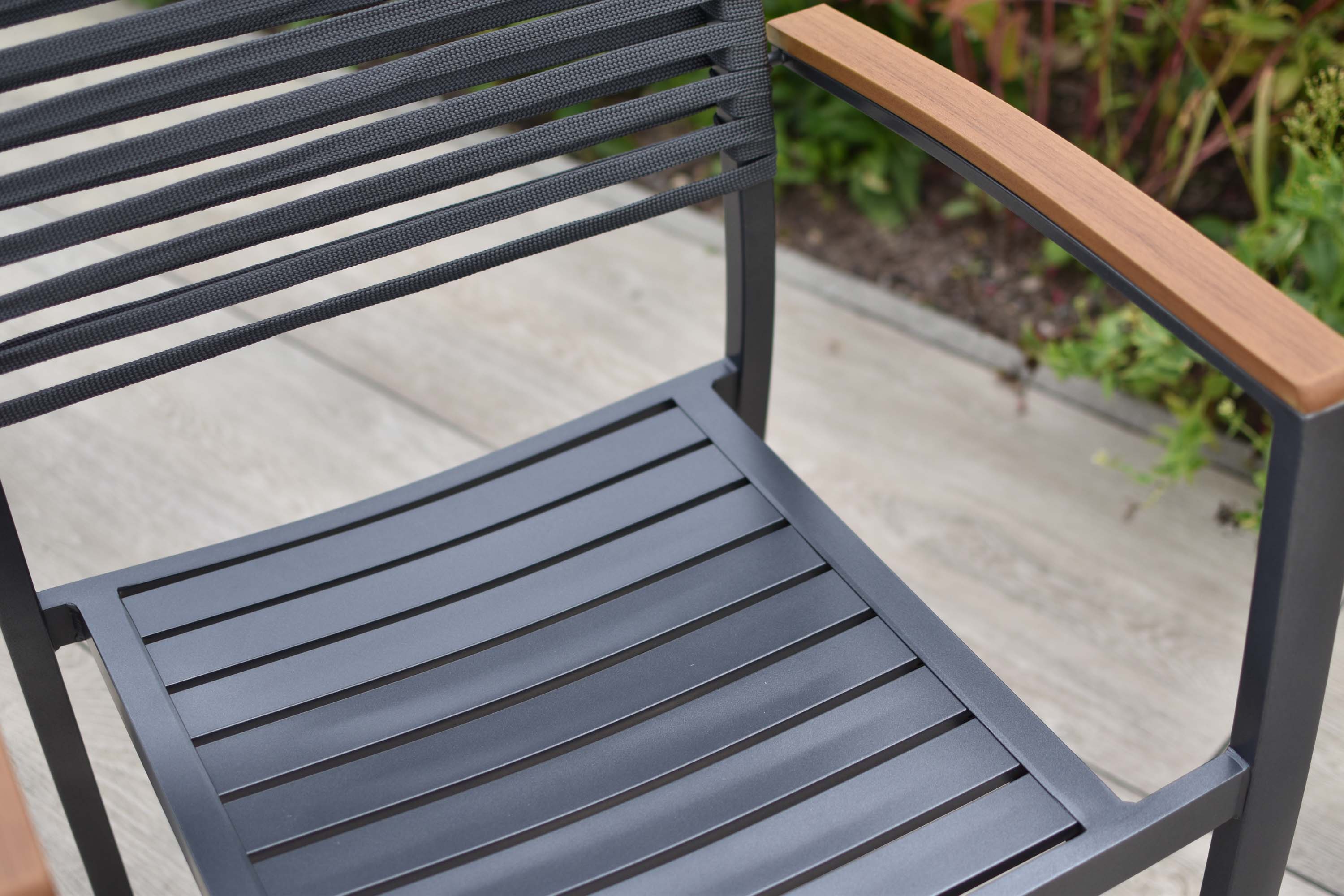 Parella Gartensessel, stapelbar, 2er Set Parella Gartensessel, stapelbar, 2er Set
