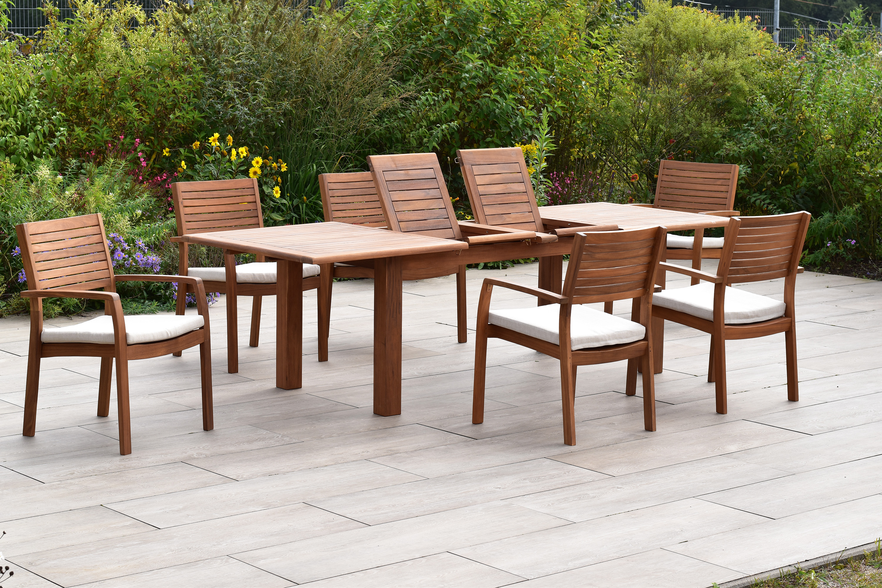 Batavia Gartenmöbel Set 13tlg., 6 Stapelsessel, 6 Auflagen, Doppelausziehtisch 180 (220/260) x 100 cm, Akazie